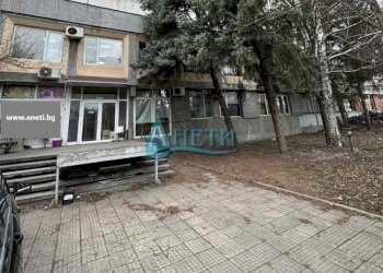 Locale Commerciale Ruse (zona Промишлена зона - Изток) - foto 1