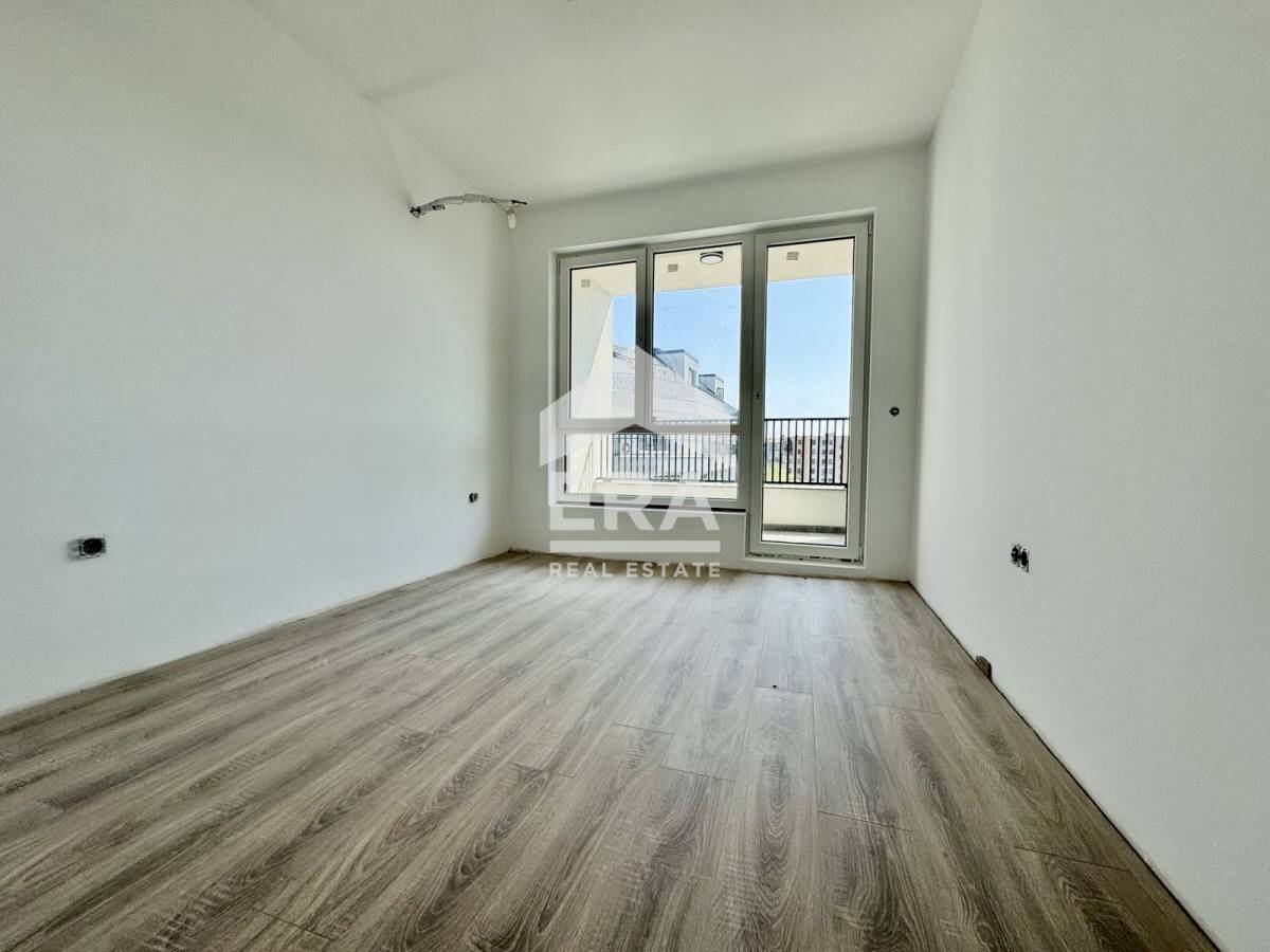 Four-room apartment Varna (neighborhood Победа) - photo 1