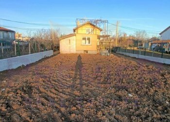 Independent house Varna (neighborhood Виница) - photo 1
