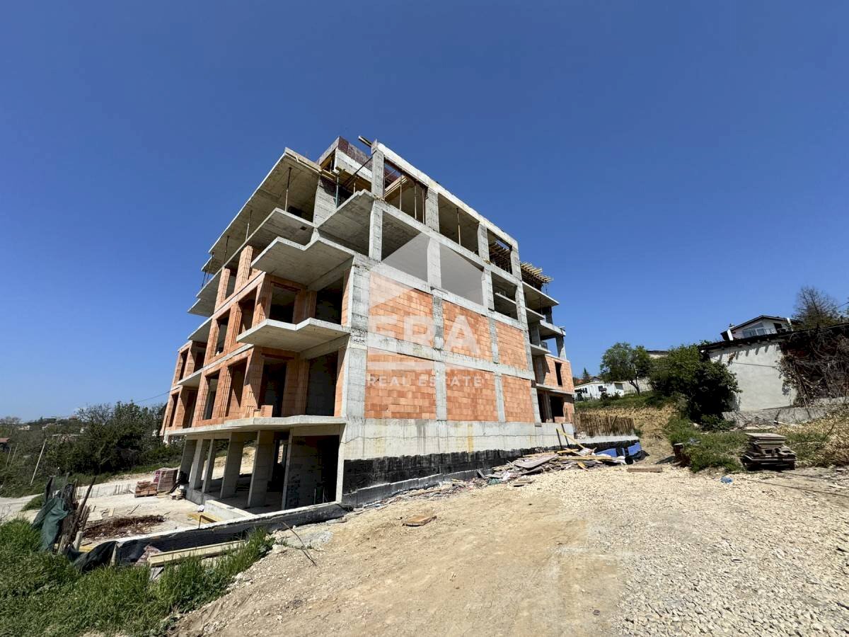 Trilocale Varna (zona Левски 2) - foto 1