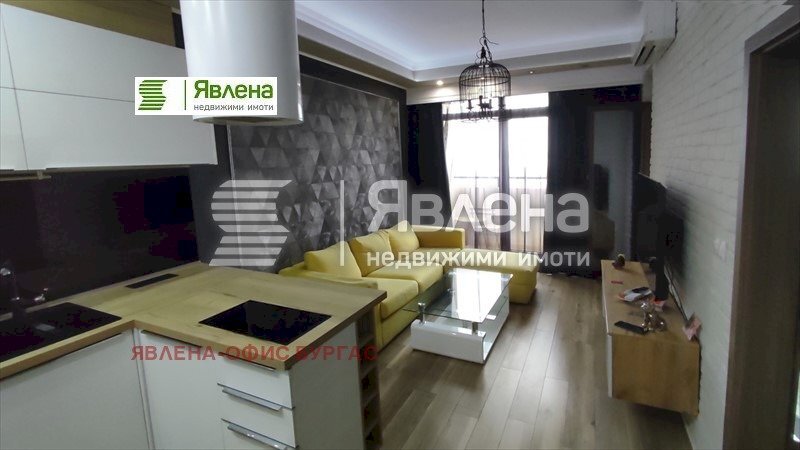 Apartment Burgas (neighborhood Зорница) - photo 1