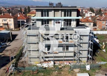 Quadrilocale Elin Pelin - foto 1