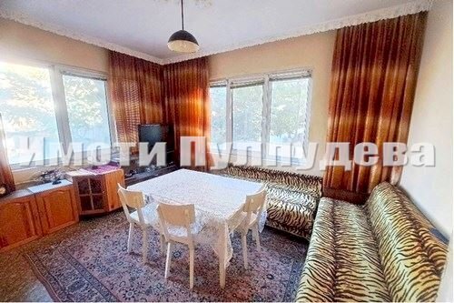 Four-room apartment Asenovgrad - photo 1