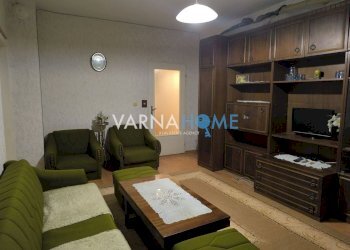 Three-room apartment Varna (neighborhood Възраждане 1) - photo 1