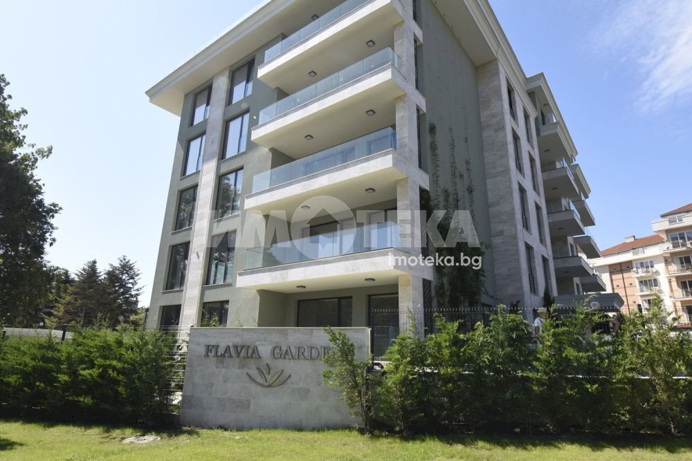 Three-room apartment Saints Constantine and Helena resort (Druzhba), Varna - photo 1