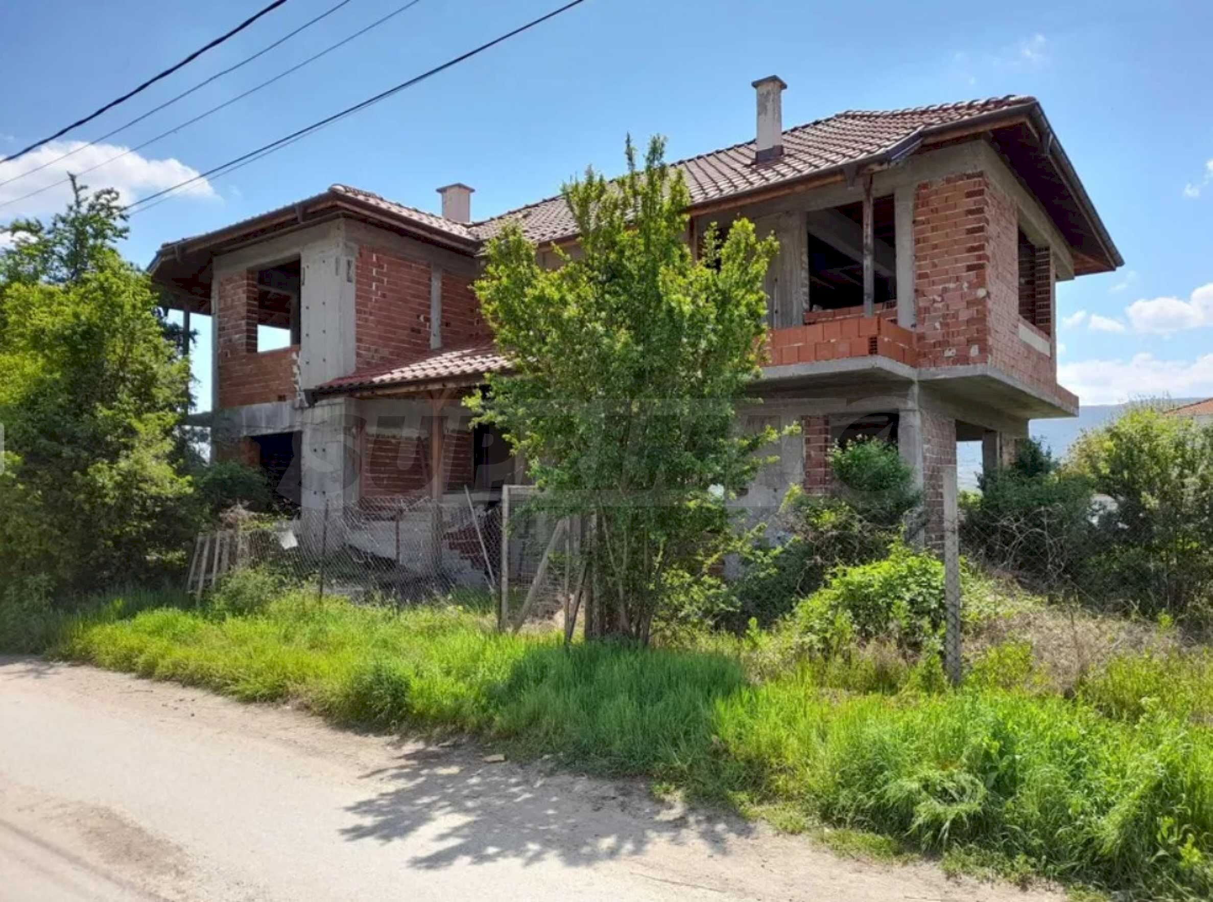 Casa indipendente Plovdiv (zona Коматево) - foto 1