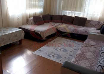 Three-room apartment Shumen (neighborhood Добруджански) - photo 1