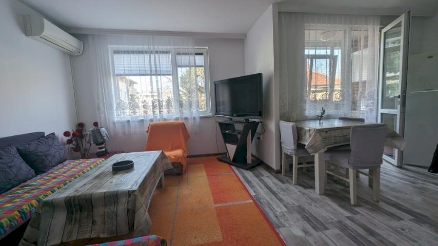 Appartamento Burgas (zona Център) - foto 1