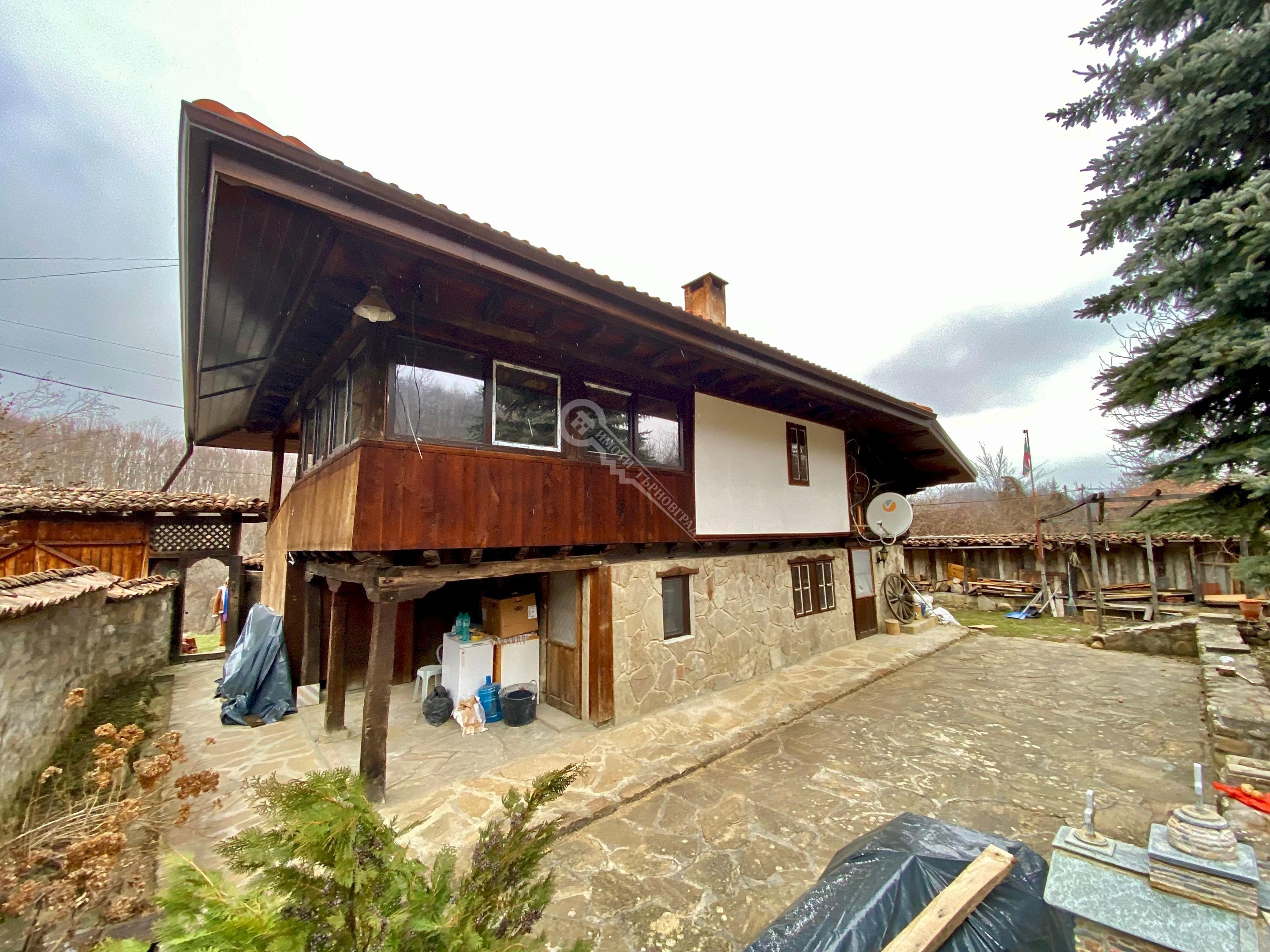 Villa Elena - photo 1