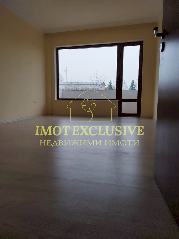 Four-room apartment Plovdiv (neighborhood Тракия) - photo 1