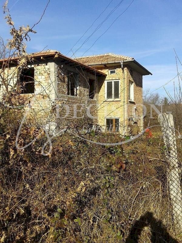 Independent house Sevlievo - photo 1