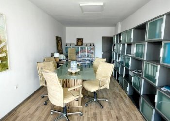 Ufficio Varna (zona Бриз) - foto 1