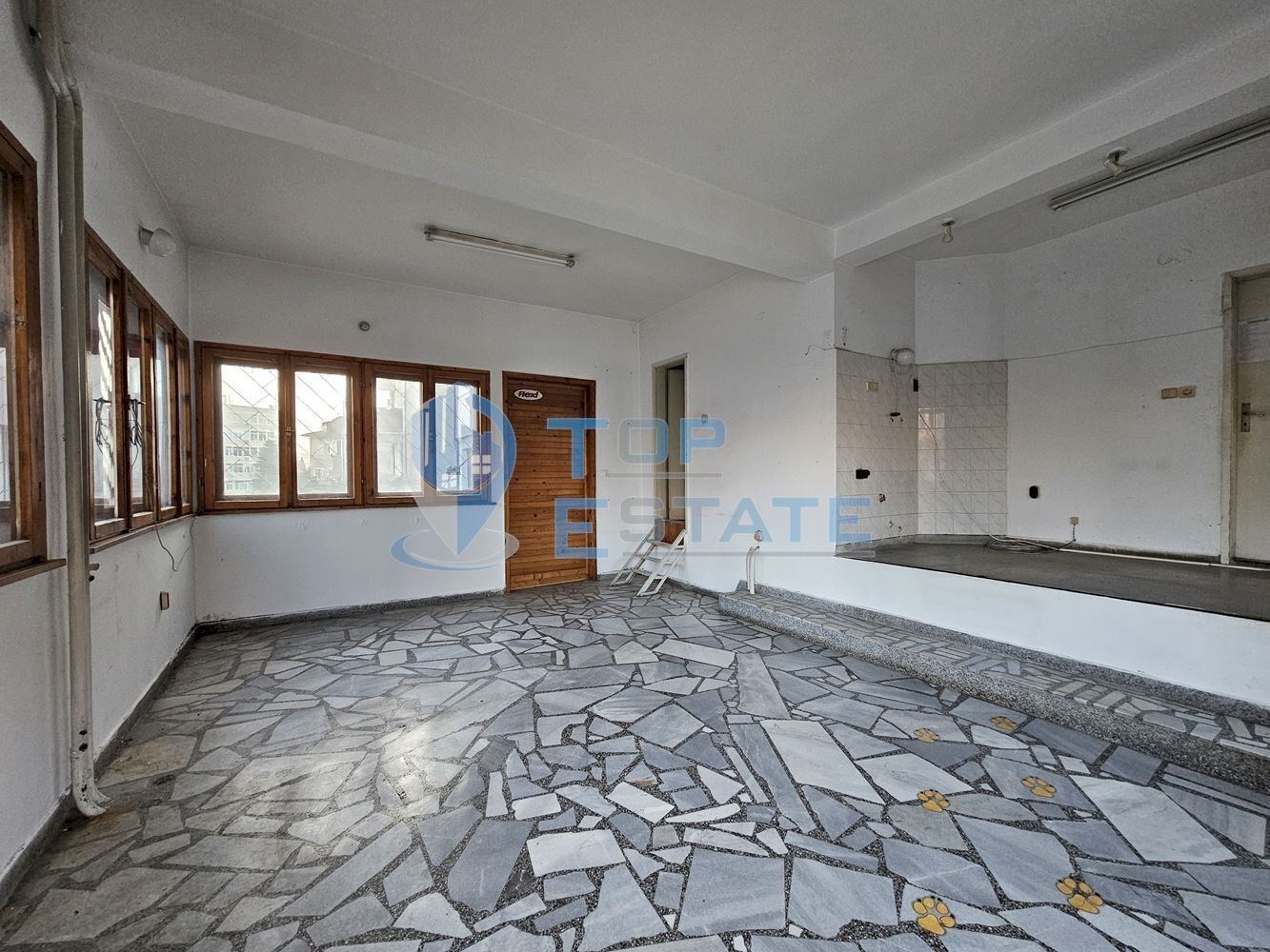 Negozio Veliko Tarnovo (zona Център) - foto 1