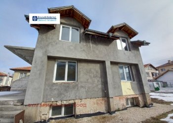 Independent house Samokov - photo 1