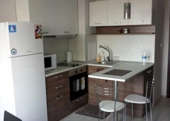 One-room apartment Plovdiv (neighborhood Южен) - photo 1