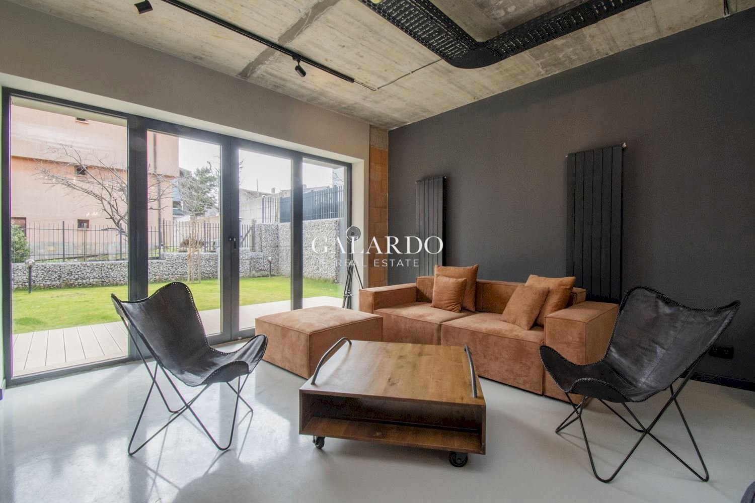 Three-room apartment Sofia (neighborhood Драгалевци) - photo 1