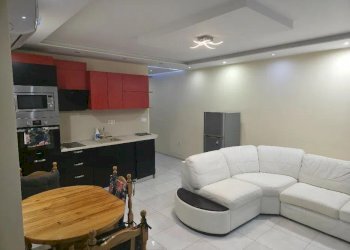 One-room apartment Plovdiv (neighborhood Кючук Париж) - photo 1