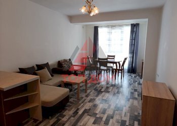 Three-room apartment Varna (neighborhood Колхозен пазар) - photo 1