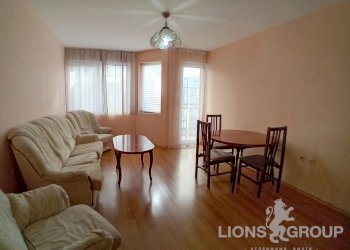 Trilocale Varna (zona Център) - foto 1