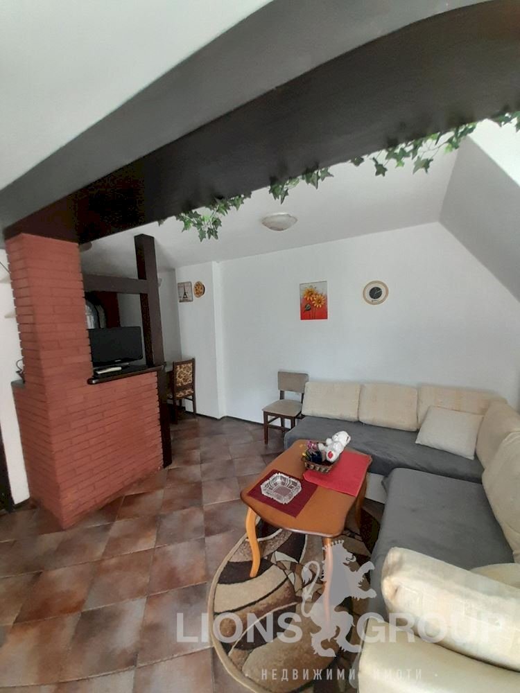 Trilocale Varna (zona Център) - foto 1