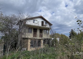 Independent house Varna (neighborhood м-т Зеленика) - photo 1