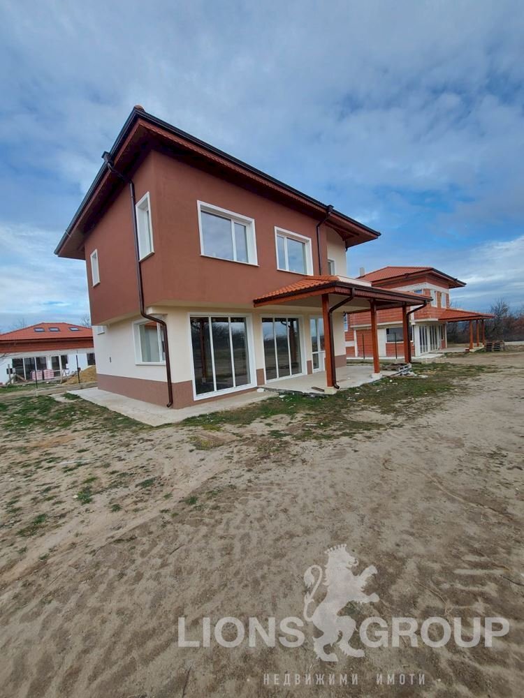 Independent house Avren - photo 1