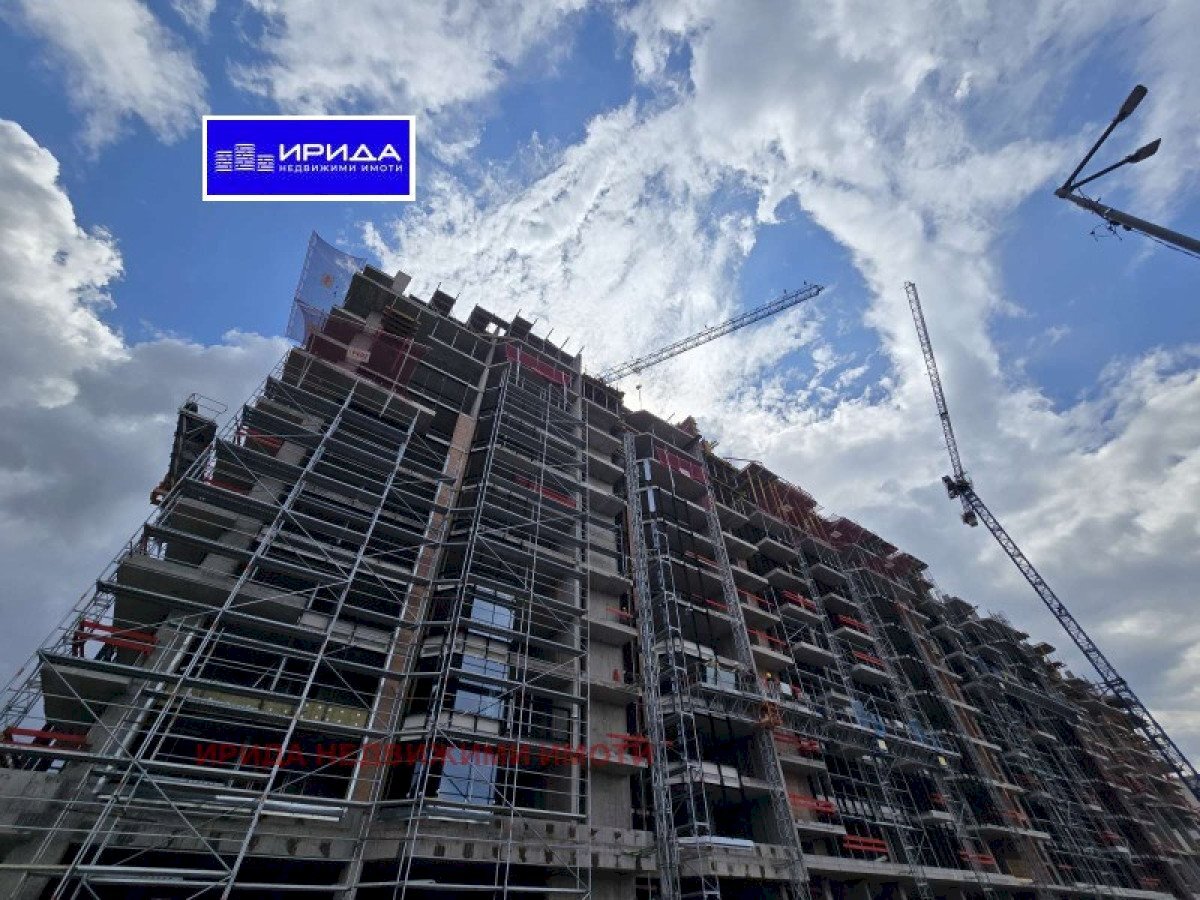 Quadrilocale Sofia (zona Оборище) - foto 1