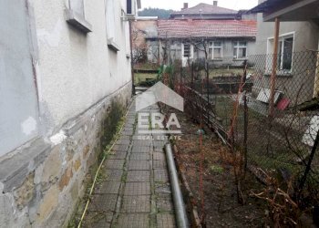 Four-room apartment Troyan - photo 8