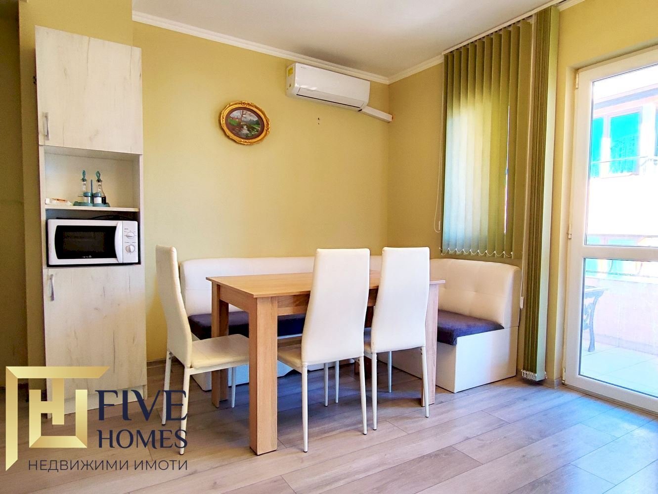 Three-room apartment Nesebar - photo 1