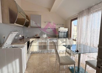 Quadrilocale Varna (zona Център) - foto 1
