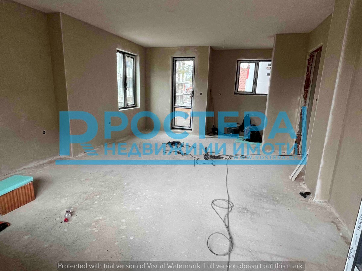 Three-room apartment Targovishte (neighborhood Център) - photo 1