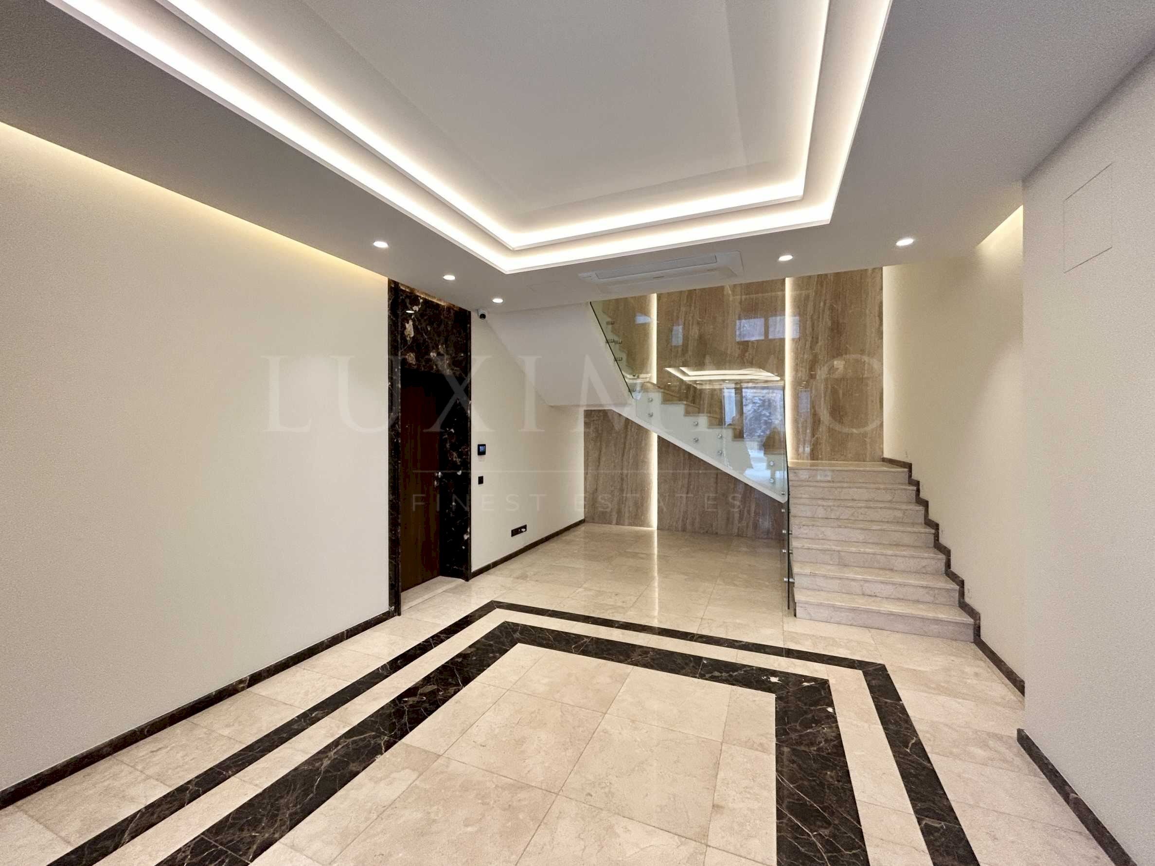 Office Sofia (neighborhood Кръстова вада) - photo 1