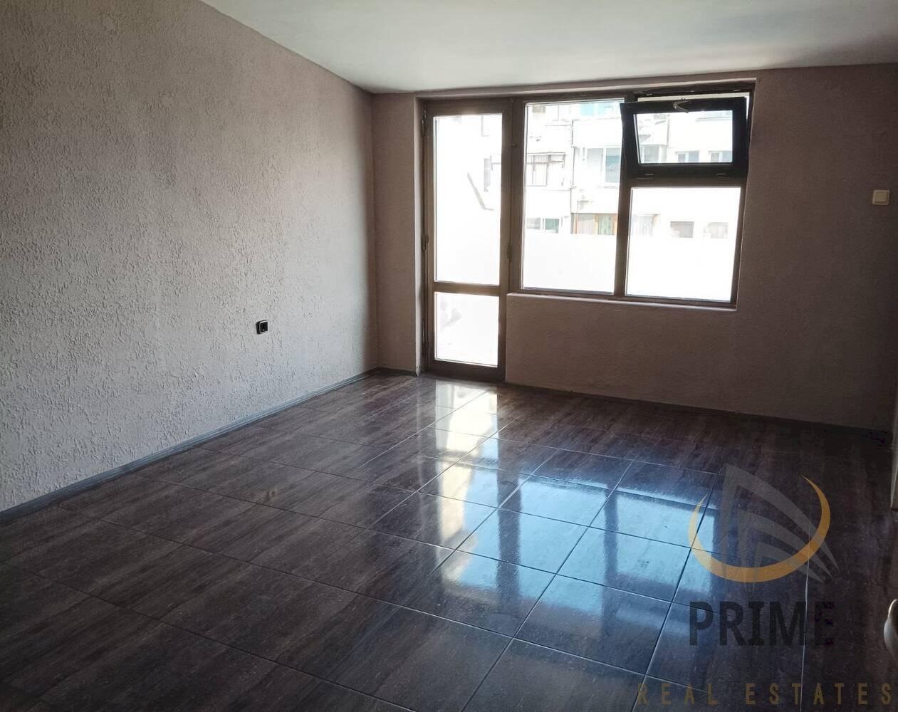 Apartment Burgas (neighborhood Възраждане) - photo 1