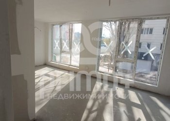 Тристаен София (квартал Сухата река) - фото 1