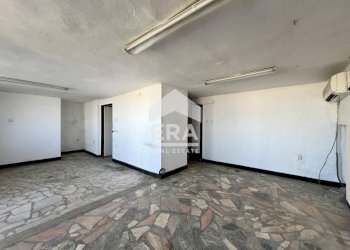 Negozio Ruse (zona Дружба 2) - foto 1