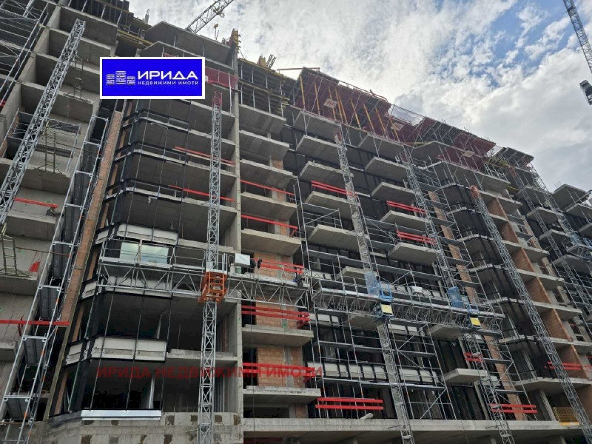 Quadrilocale Sofia (zona Оборище) - foto 1