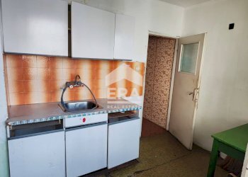 One-room apartment Jambol (neighborhood Хале) - photo 4