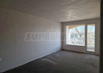 Three-room apartment Plovdiv (neighborhood Кършияка) - photo 1