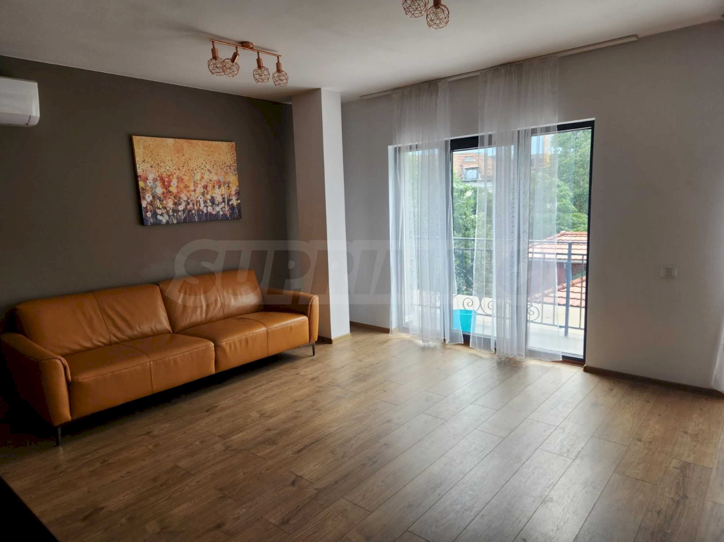 Three-room apartment Plovdiv (neighborhood Център) - photo 1