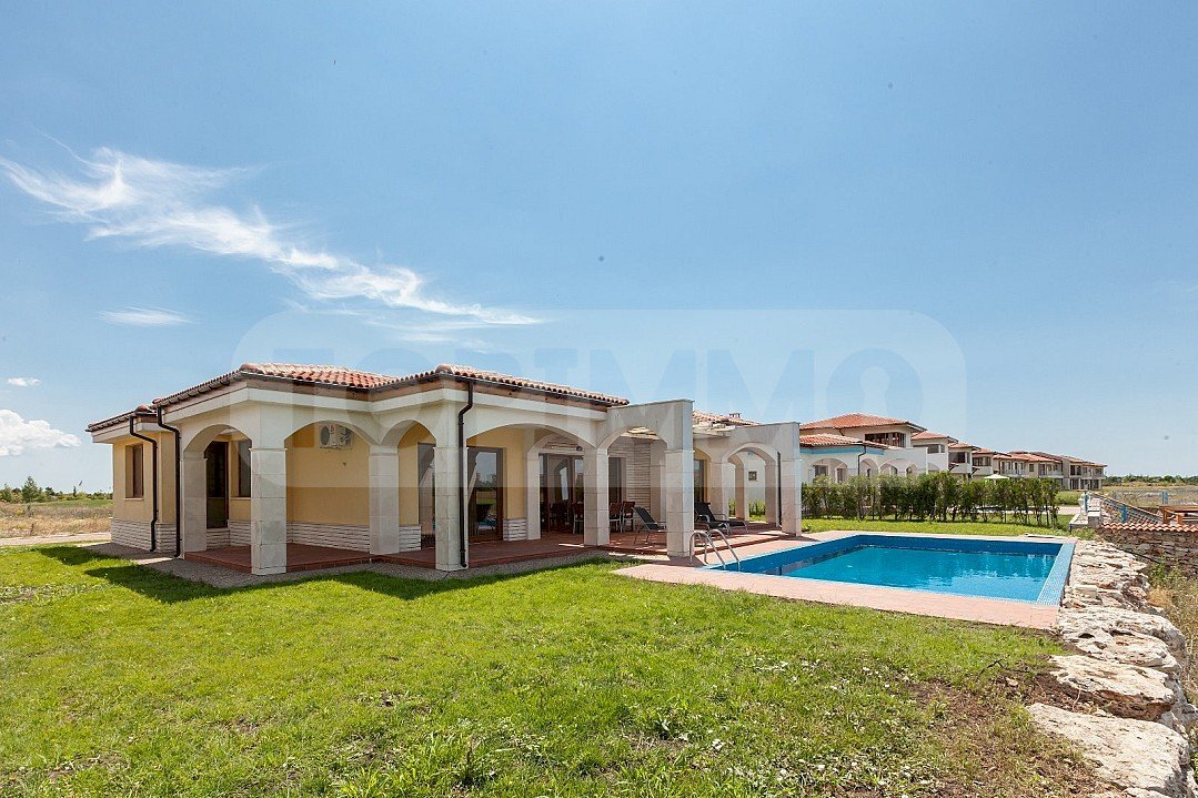 Villa Dobrich - foto 1