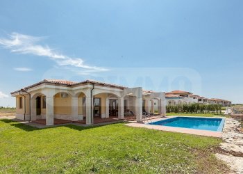 Villa Dobrich - photo 1