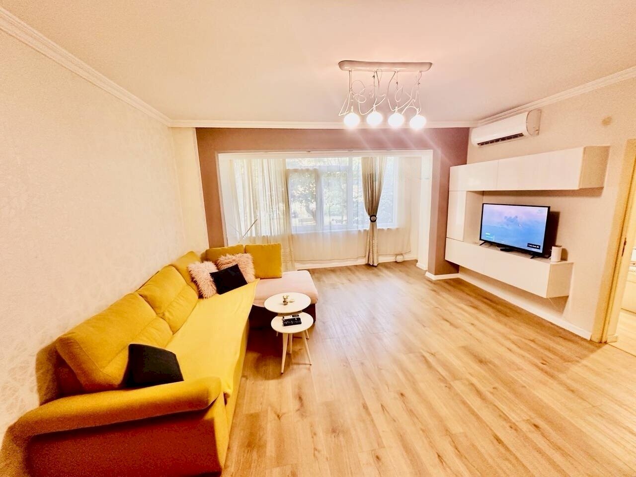 Apartment Burgas (neighborhood Лазур) - photo 1