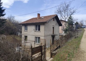 Single Family Villa село студена, Pernik - photo 1