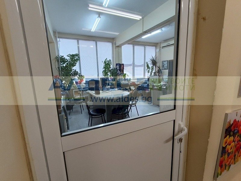 Commercial Premises бул. Ал. Стамболийски, Sofia - photo 1