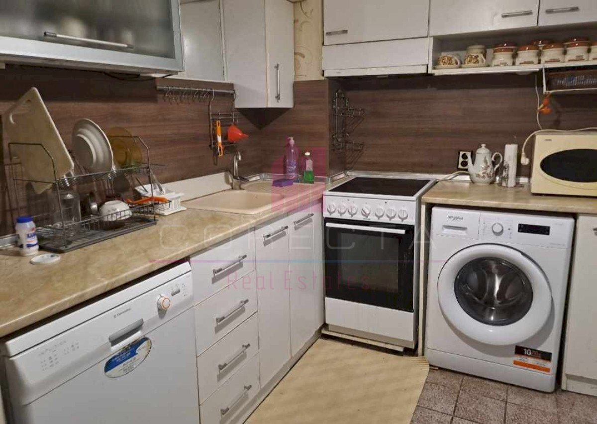Quadrilocale Ruse (zona Здравец изток) - foto 1