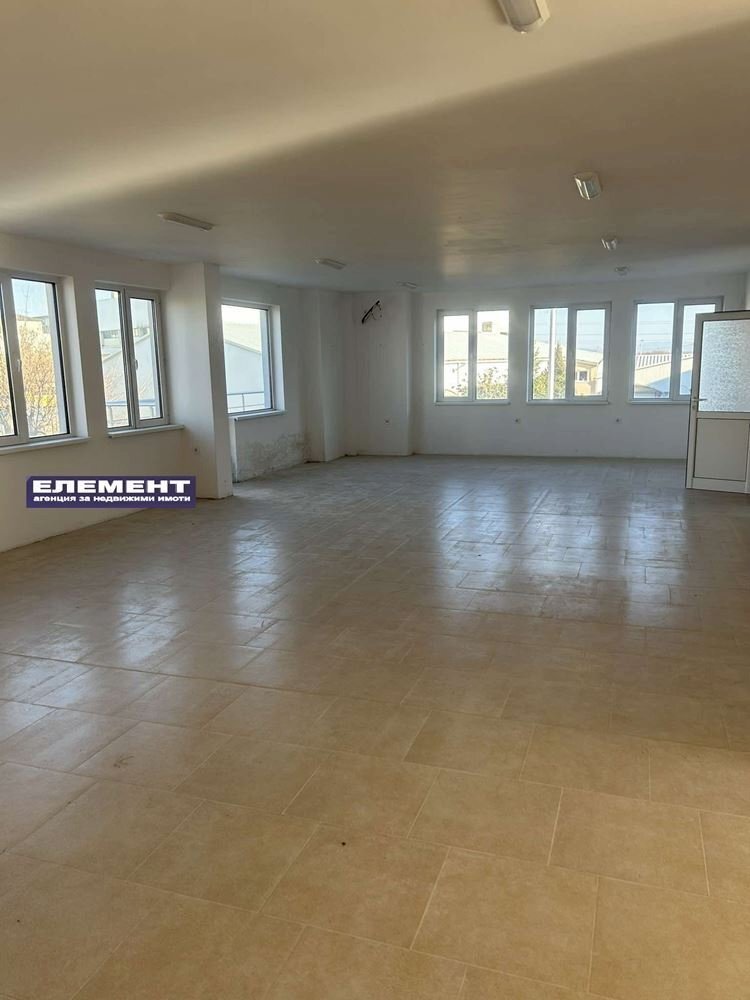 Ufficio Plovdiv (zona Индустриална зона -Тракия) - foto 1