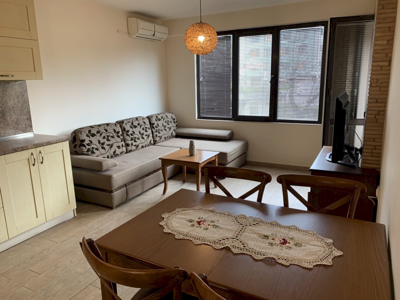 Appartamento Burgas (zona Център) - foto 1