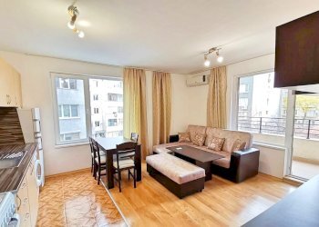 Apartment Burgas (neighborhood Лазур) - photo 1