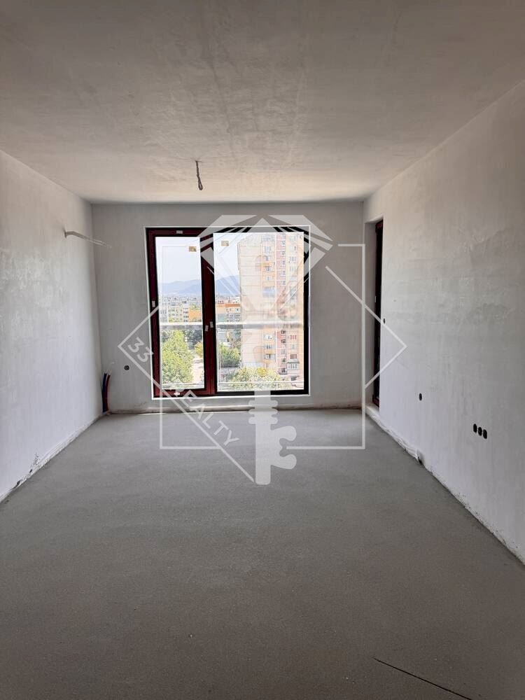 Trilocale Plovdiv (zona Тракия) - foto 1