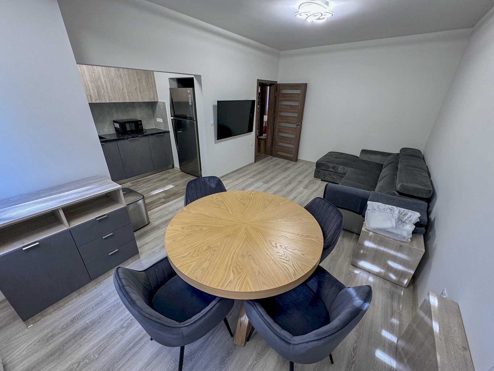 Apartment Burgas (neighborhood Лазур) - photo 1